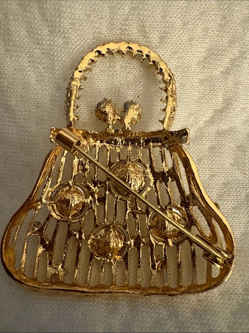 N/A elegant gold